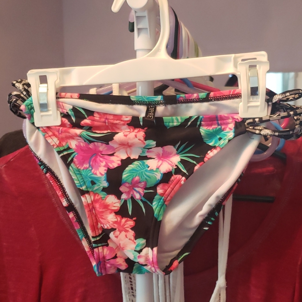 Floral Print Swimsuit Bottoms
